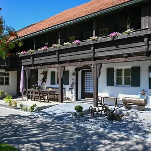  Apartment Im Traditionellen